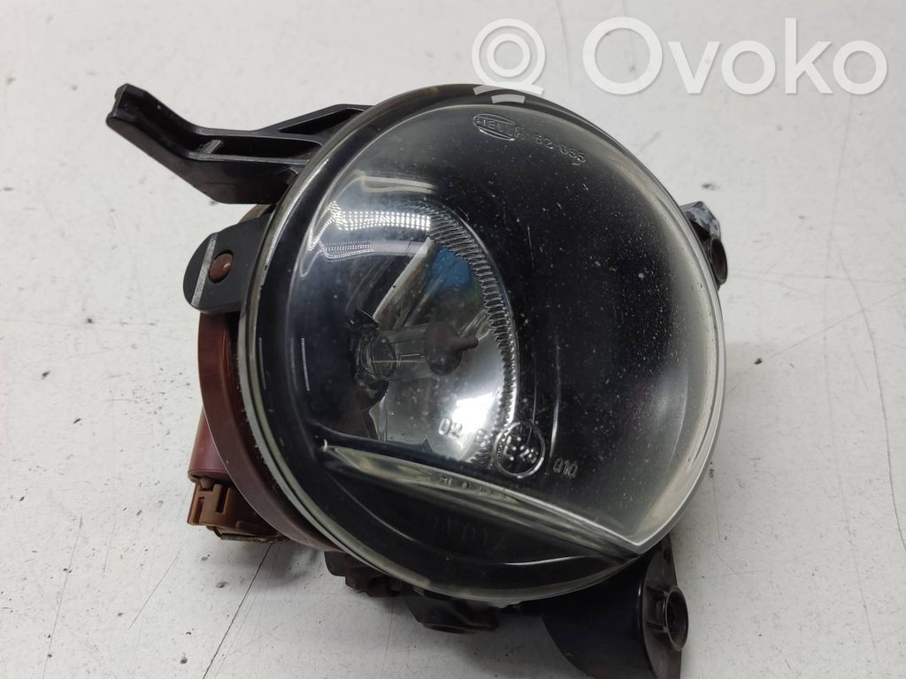 Toyota Corolla Verso AR10 Etusumuvalo 