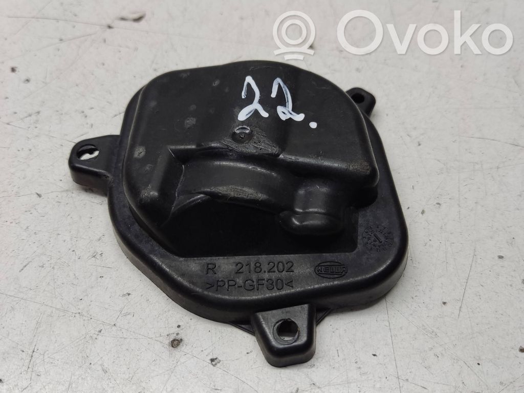 Audi A7 S7 4K8 Priekšējā luktura vāks 