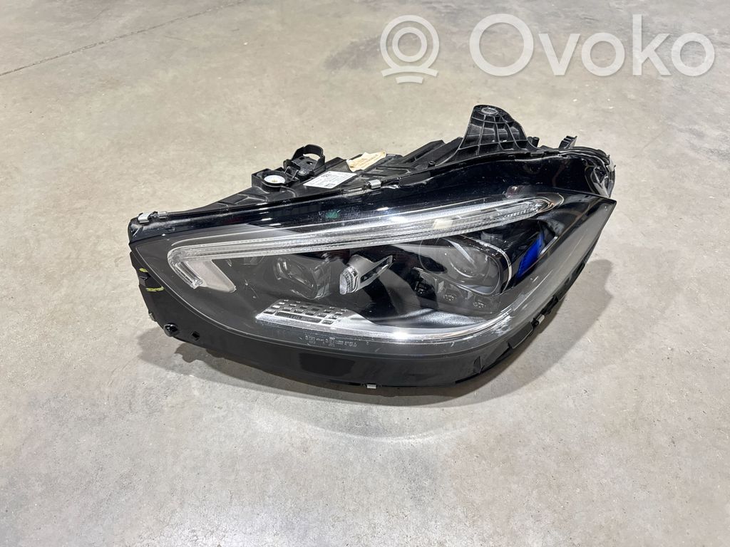 Mercedes-Benz C W206 Lampa przednia 