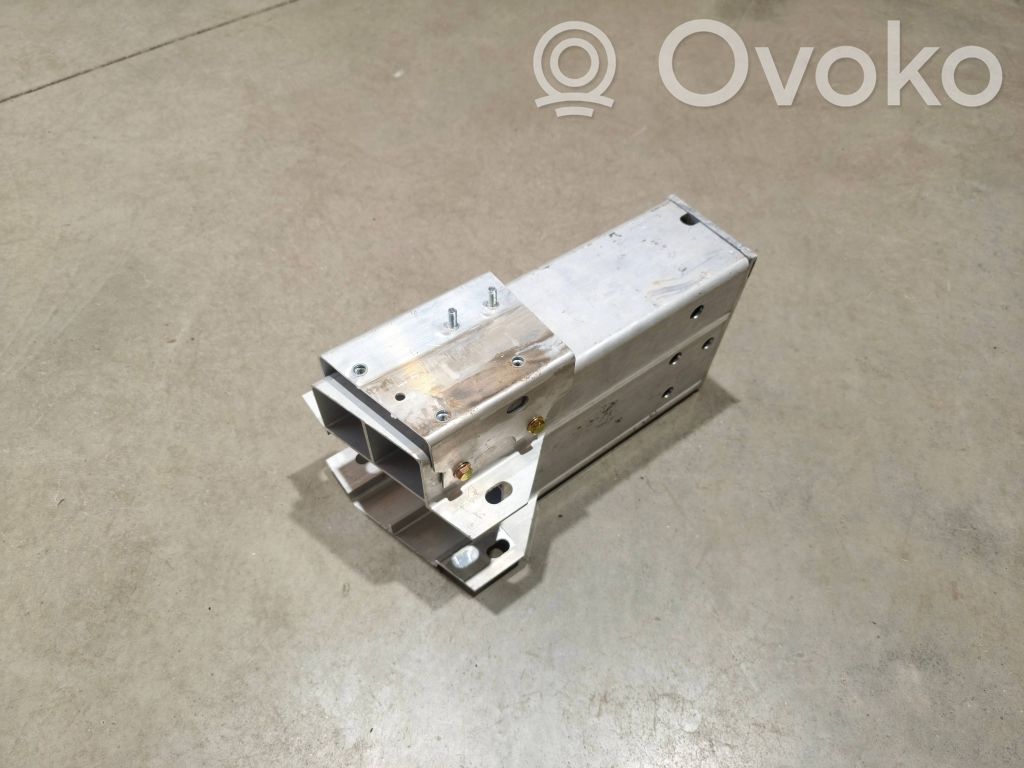 Volvo XC90 Front bumper shock/impact absorber 