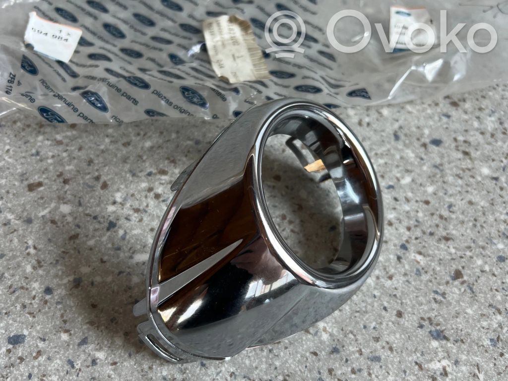 Ford Focus Front fog light trim/grill 