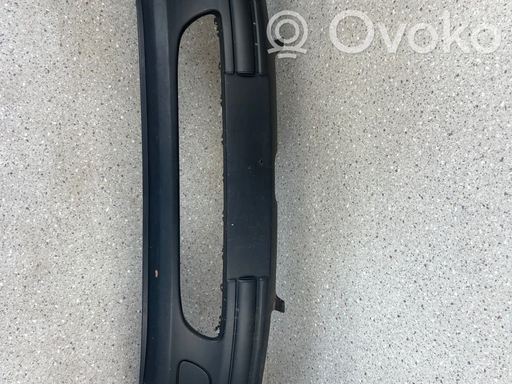 Peugeot 106 Parachoques delantero 