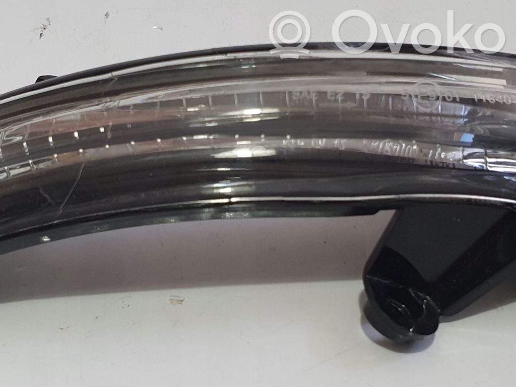 Renault Megane IV Mirror indicator light 