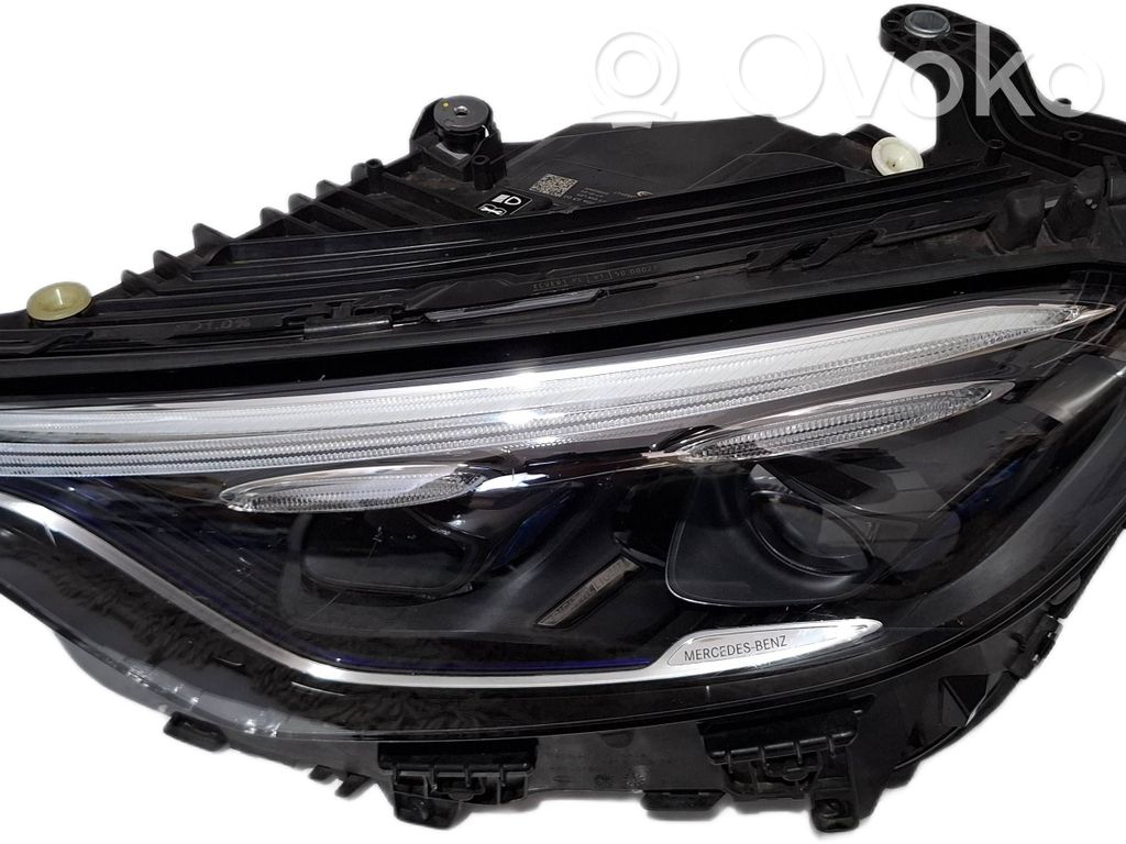 Mercedes-Benz GLC C254 Lampa przednia 