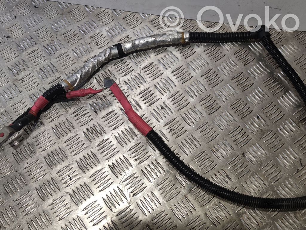 BMW X6 F16 Cable positivo (batería) 