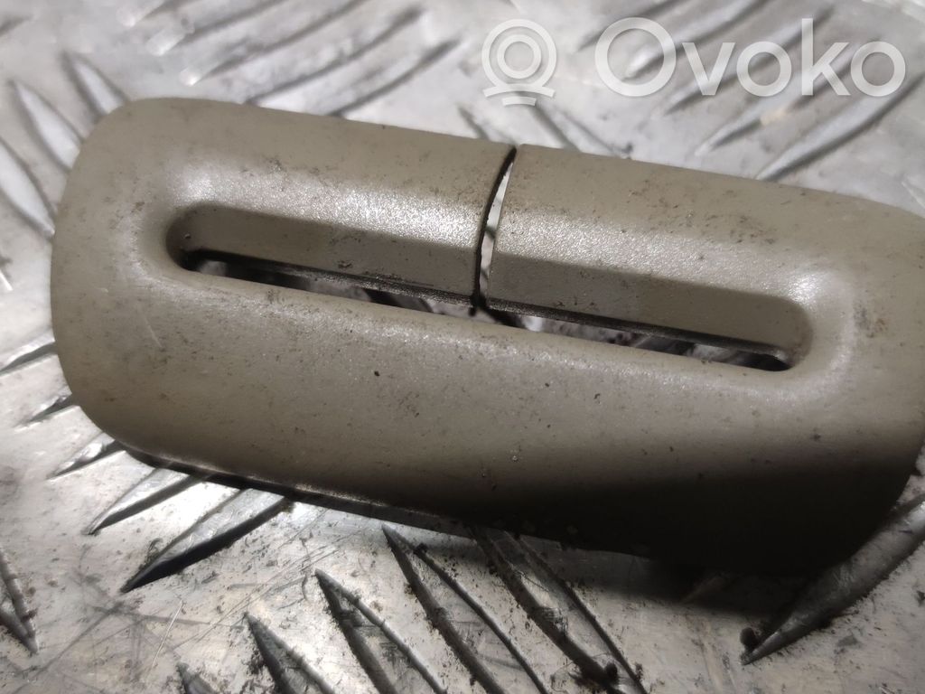 Volvo S80 Moldura del cinturón 
