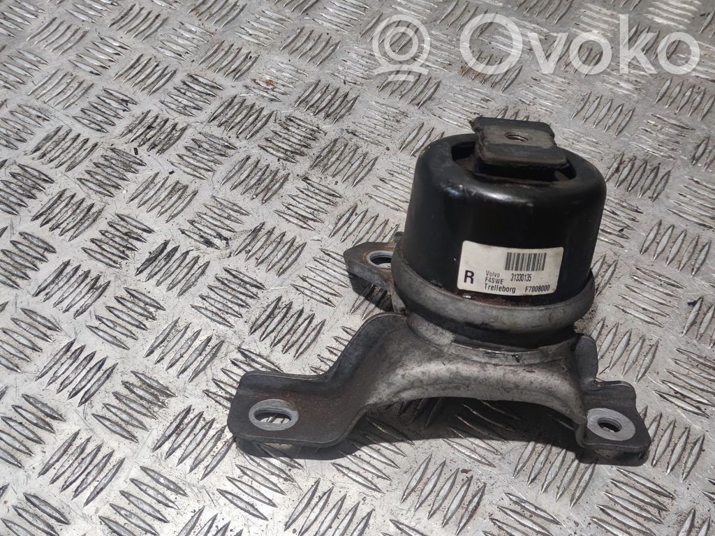 Engine mount bracket   31330135