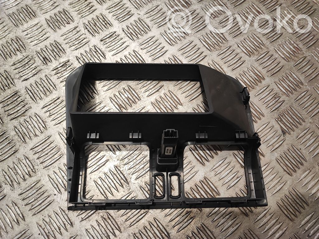 Volvo XC60 Dash center air vent grill 