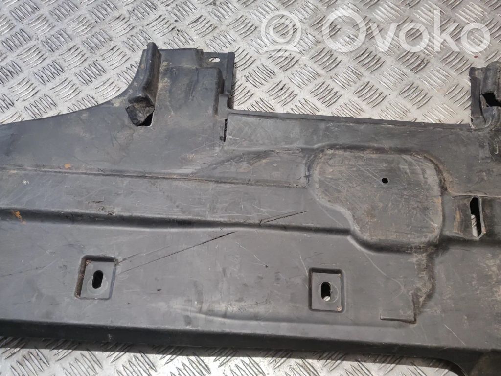 Protección inferior lateral   101558040
