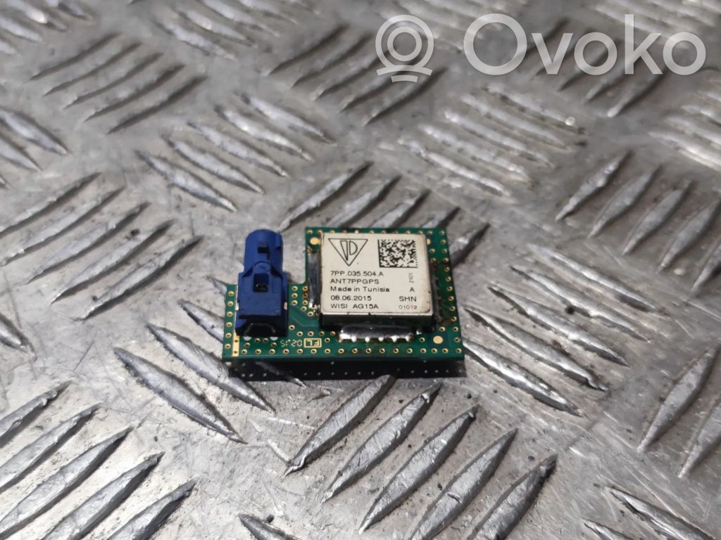 Porsche Macan (95B) Aerial GPS antenna 
