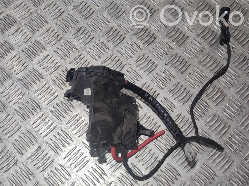 Volvo S90, V90 Plus / Klema / Przewód akumulatora 
