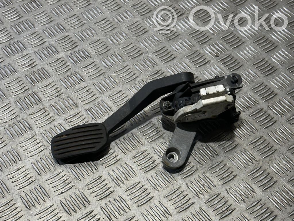 Volvo S80 Kaasupoljin 