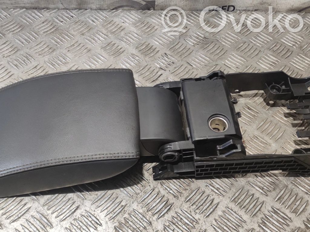 Volvo XC60 Reposabrazos 