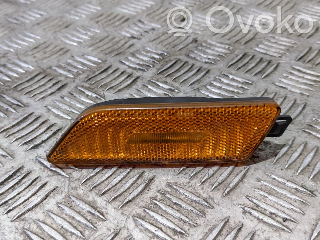 Porsche Macan (95B) Front indicator light 