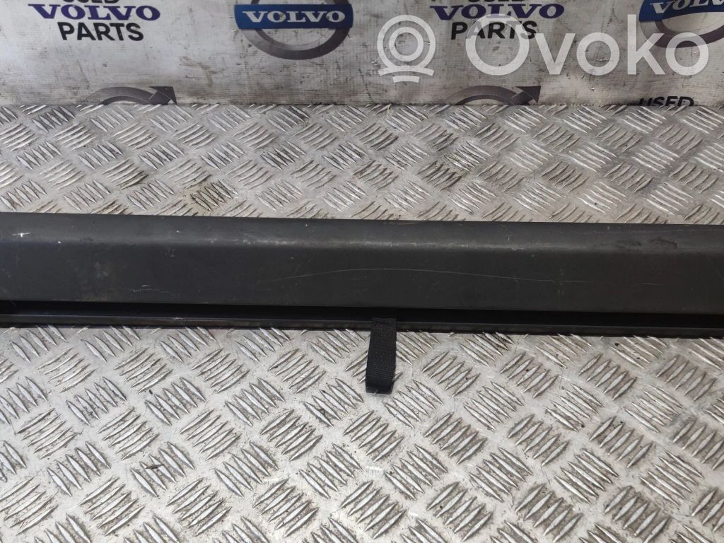 Volvo V60 Tinklelis 