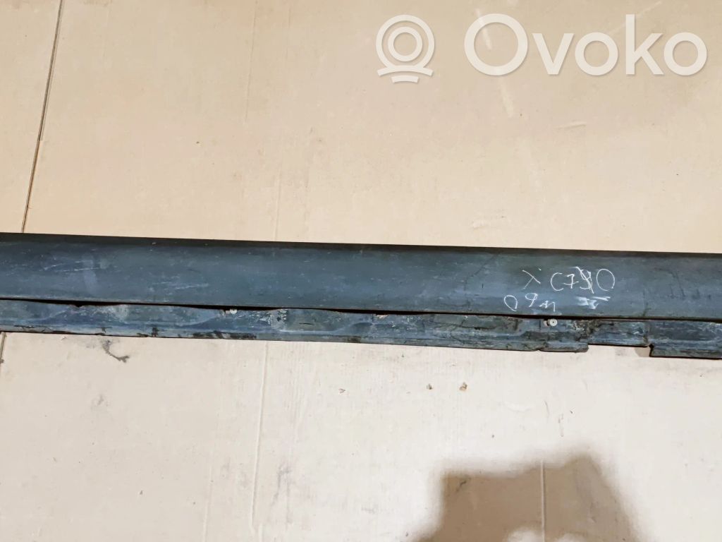 Volvo XC70 Sill 