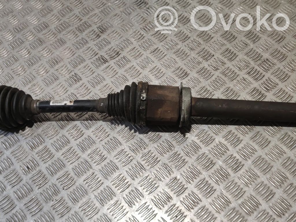 Volvo S60 Półoś przednia 