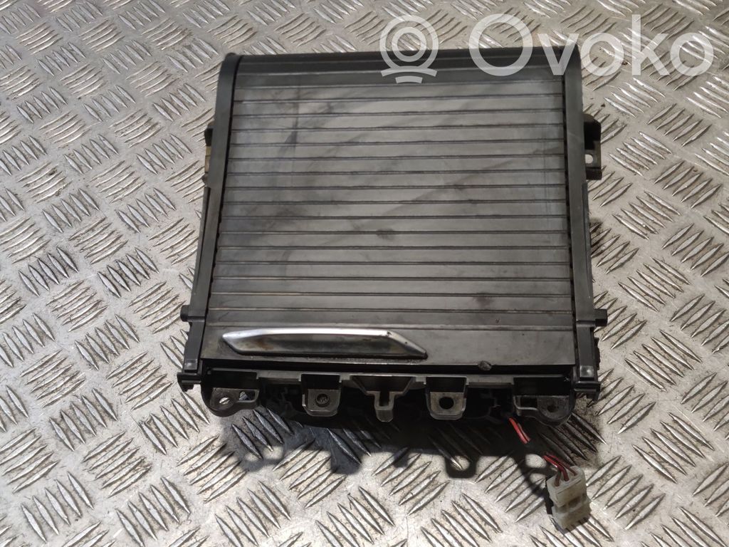 BMW X4 G02 Wireless charging module 