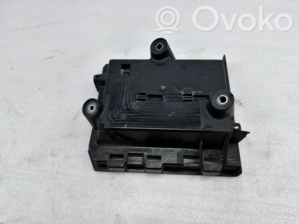 Audi Q7 4M Suport unitate control motor 