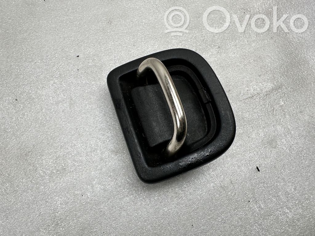 Tie down hook / loop   8V0863503