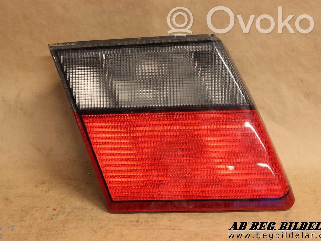 Tailgate rear/tail lights