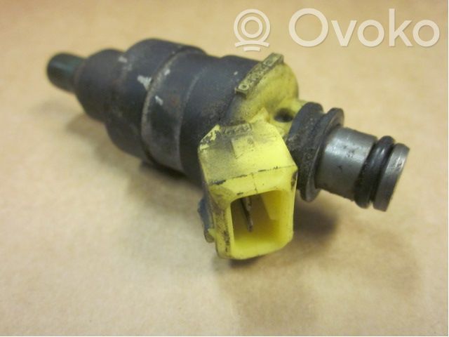 Mazda 626 Fuel injector 