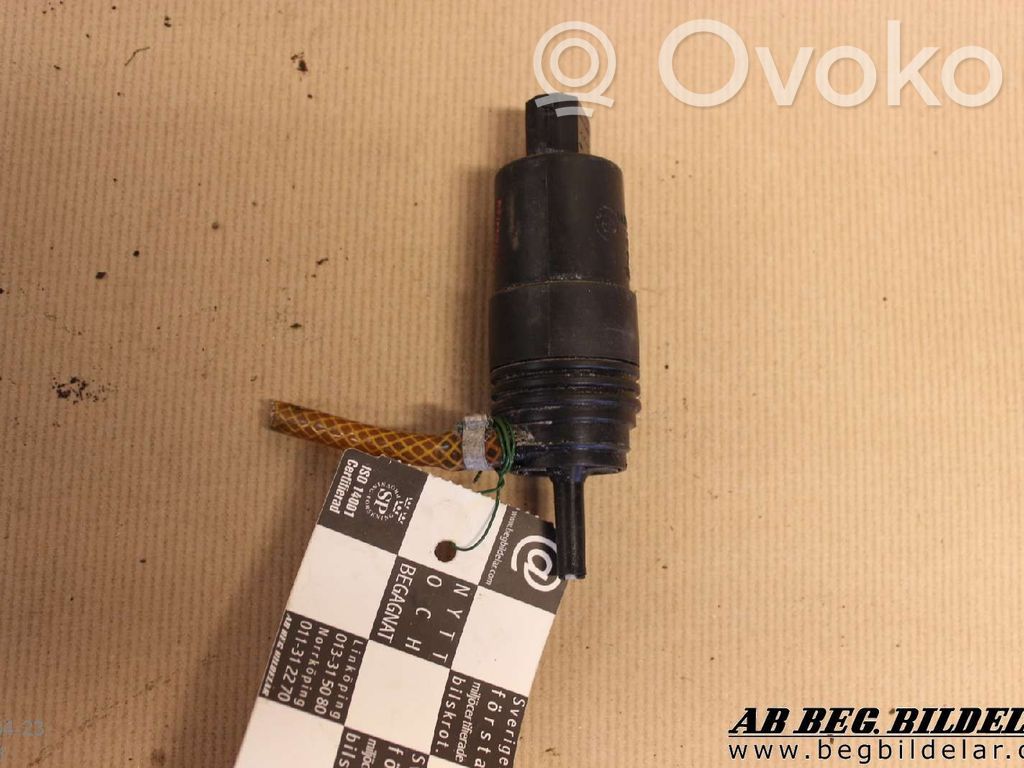 BMW 7 E32 Windscreen/windshield washer pump 