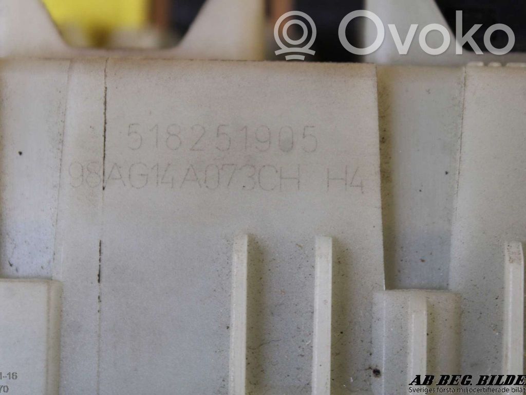 Блок предохранителей   98AG14A073CH