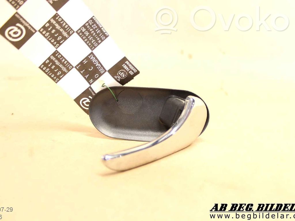 Front door interior handle   4420600
