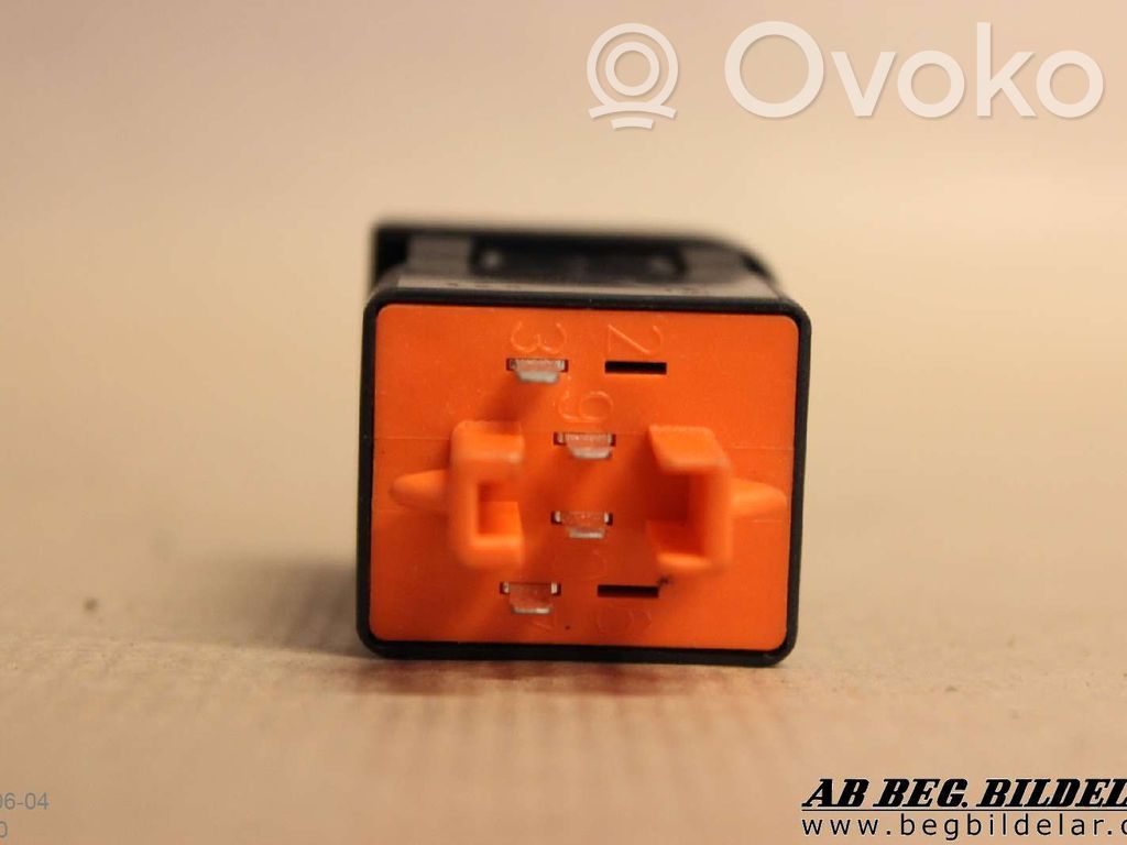Panel lighting control switch   4410775,4410775