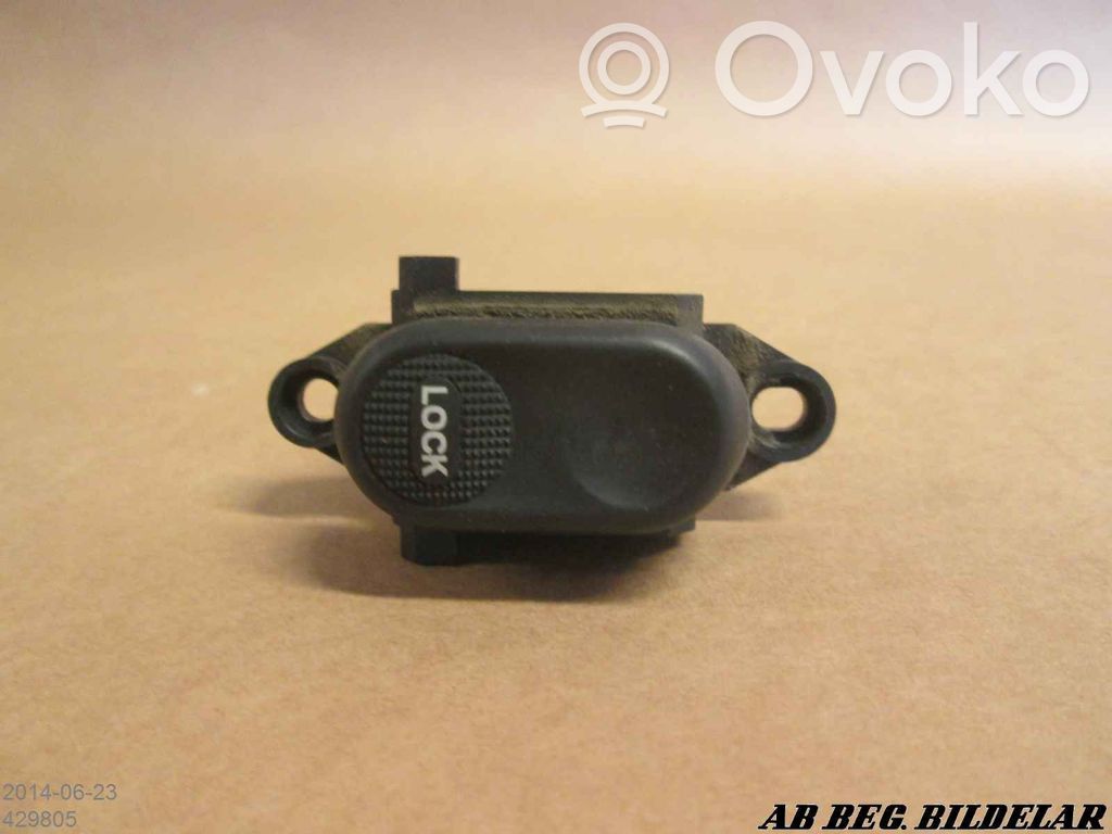 Central locking switch button   04671623AA
