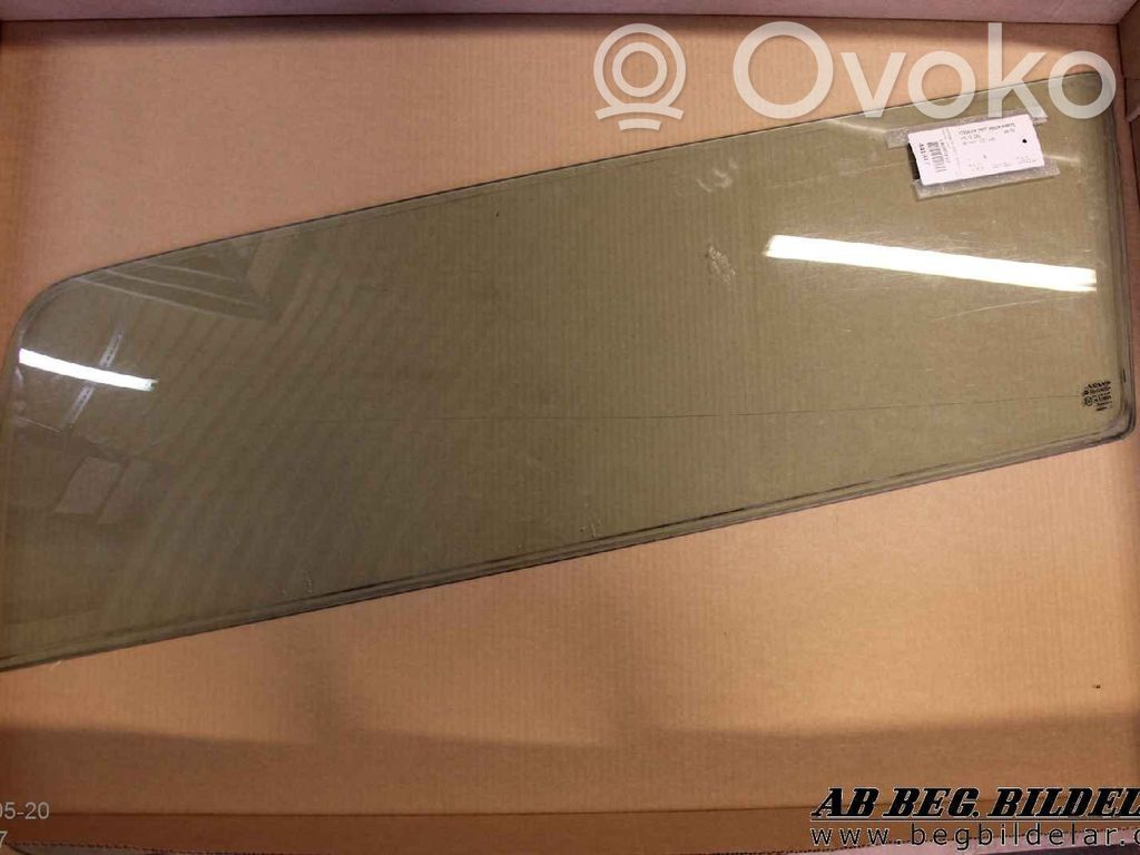 Rear side window