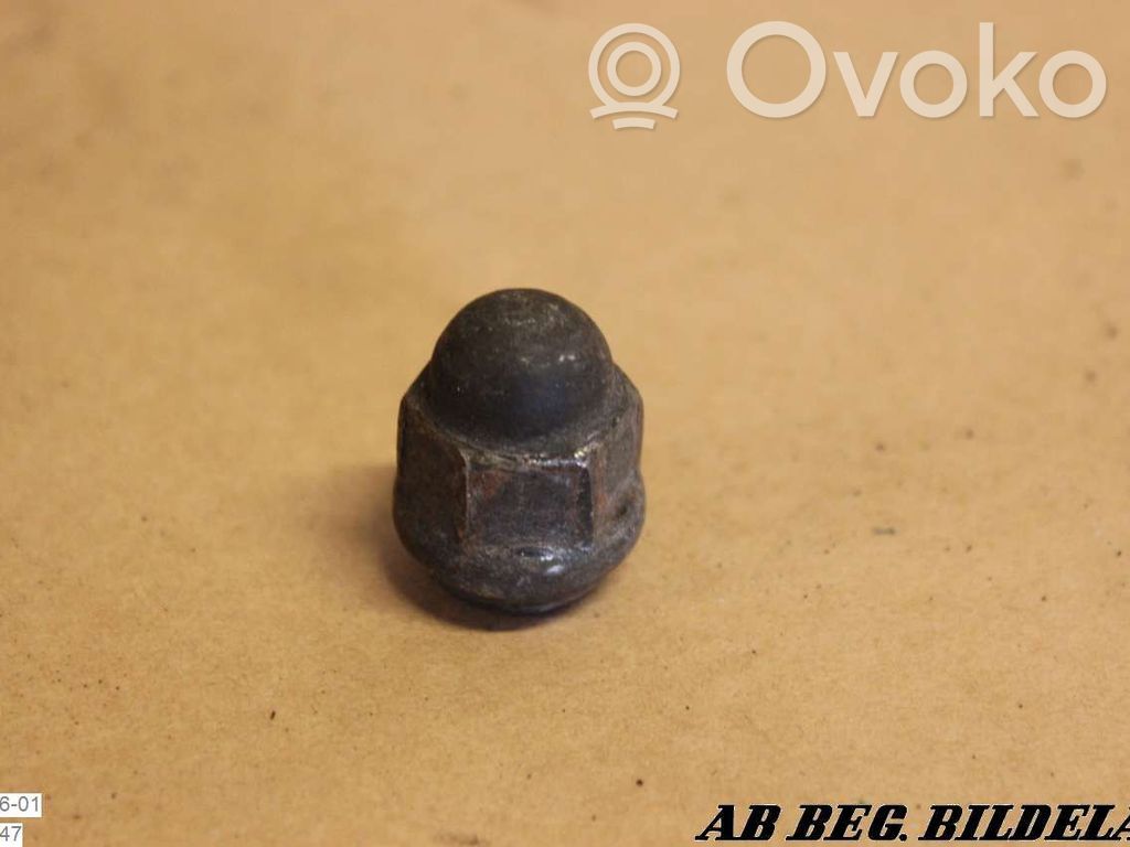 Nuts/bolts