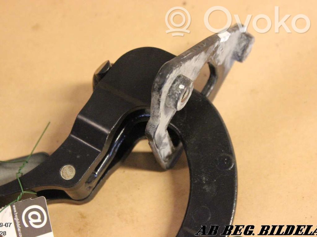 Volvo V70 Tailgate/trunk/boot hinge 