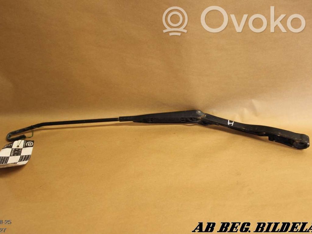 Audi A8 S8 D2 4D Ramię wycieraczki szyby przedniej / czołowej 