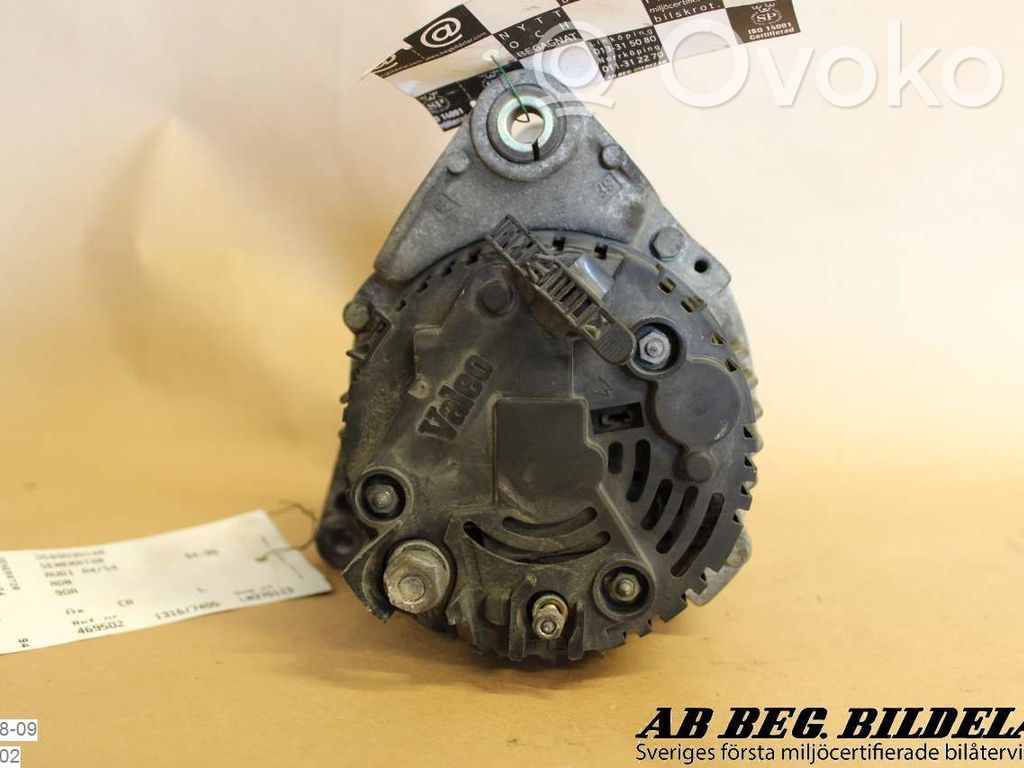 Audi A4 S4 B5 8D Ģenerators 