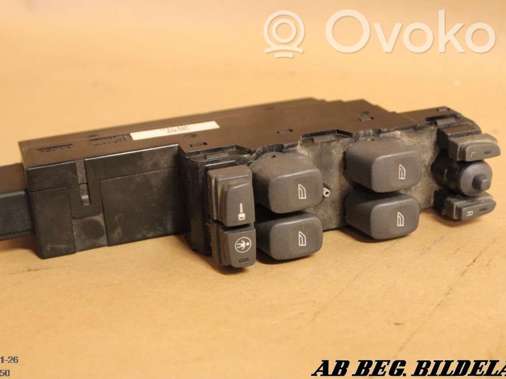 Electric window control switch   9467626