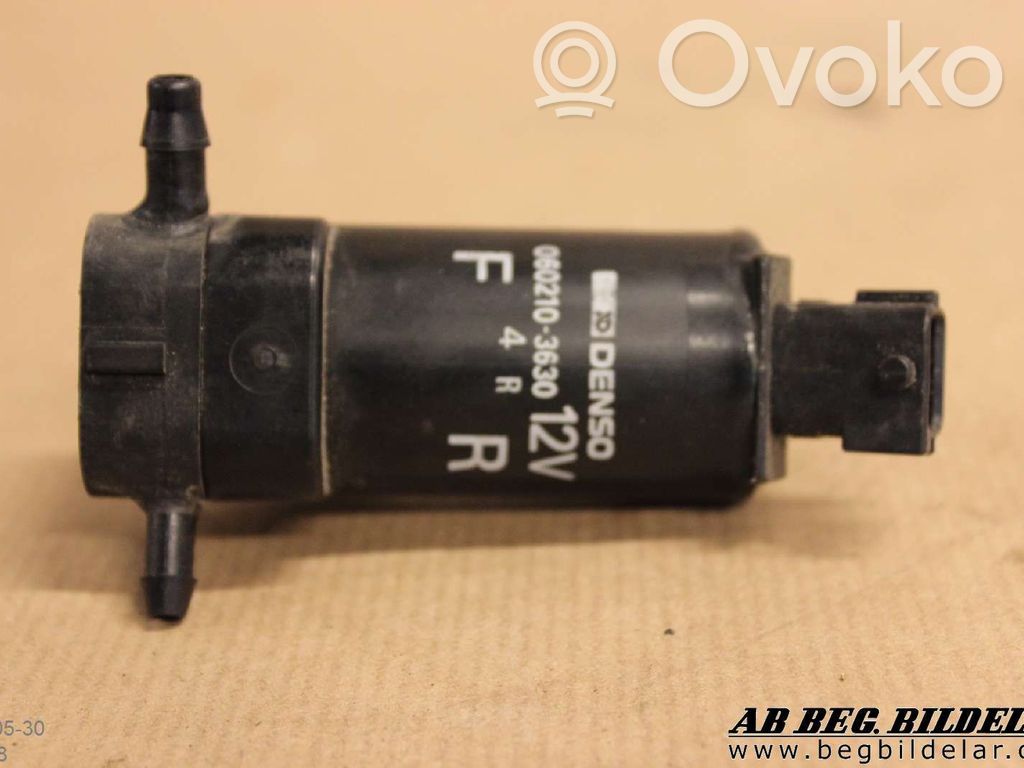 Saab 900 Windscreen/windshield washer pump 