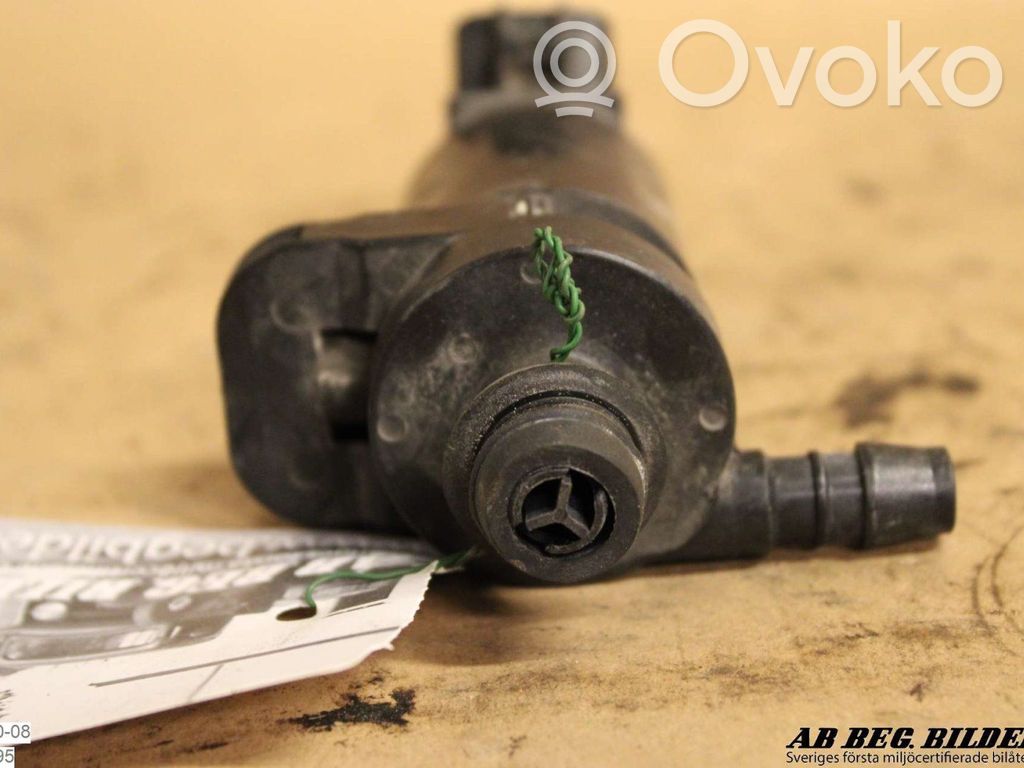 Headlight washer pump   3670475390