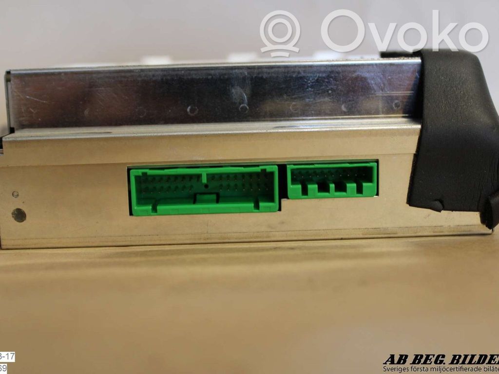 Climate control unit   9137015