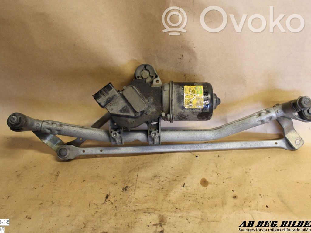Front wiper linkage
