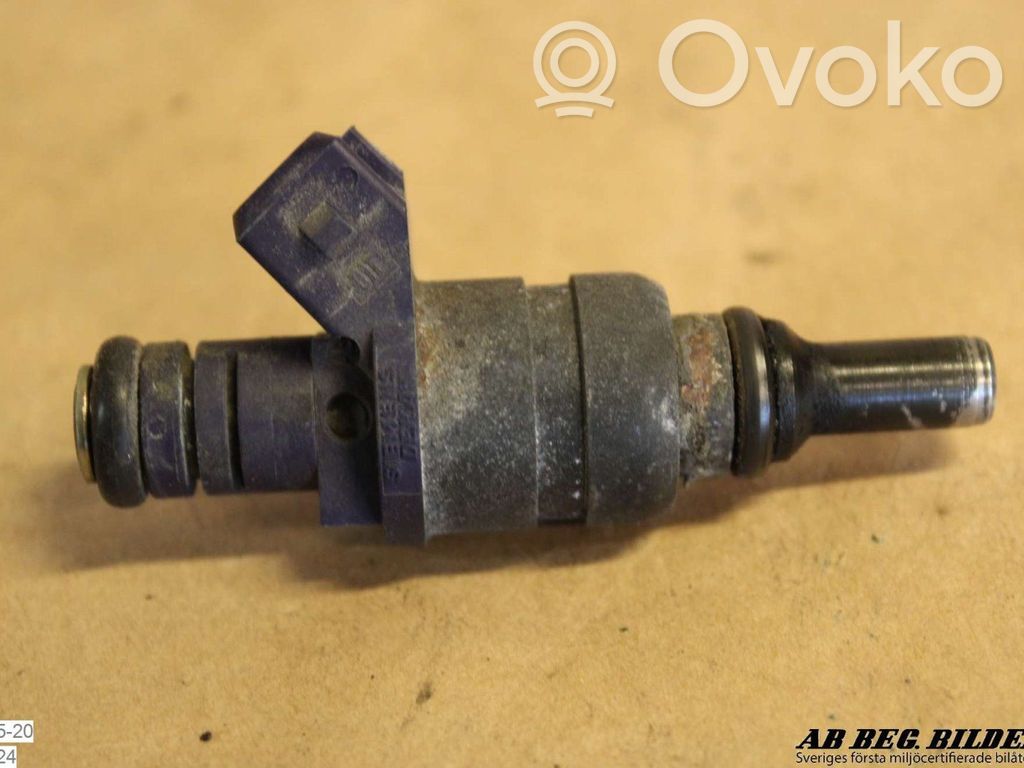 BMW 3 E46 Fuel injector 