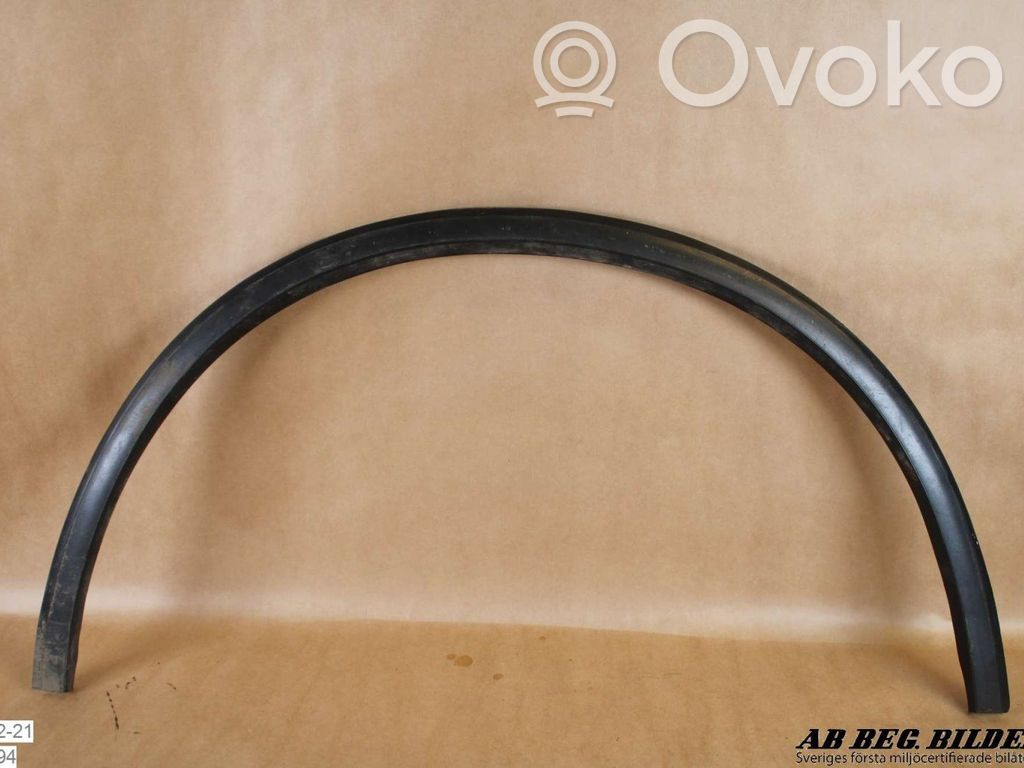 Front arch trim