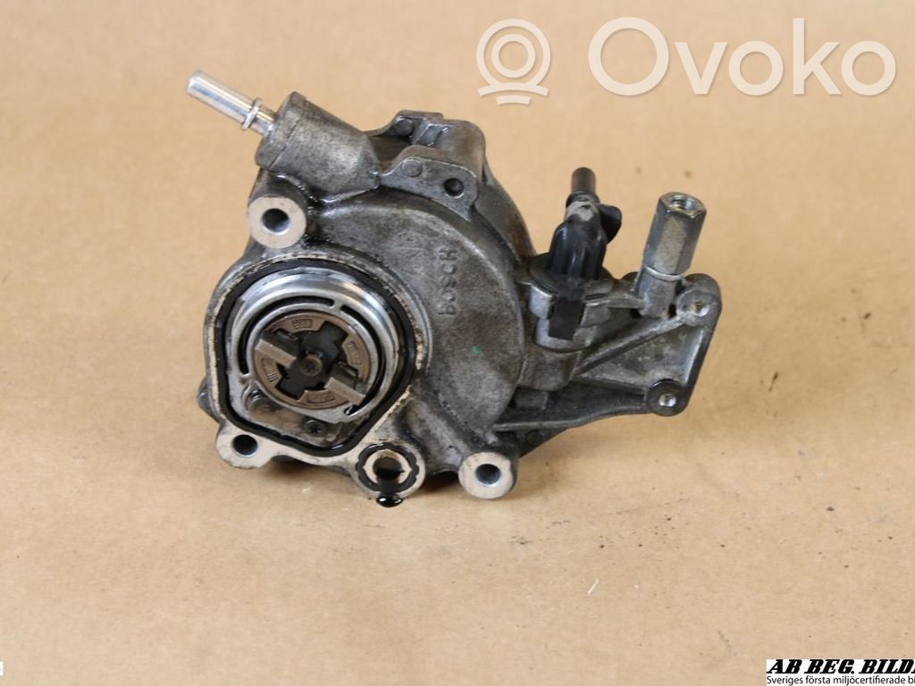 Land Rover Freelander 2 - LR2 Vacuum pump 