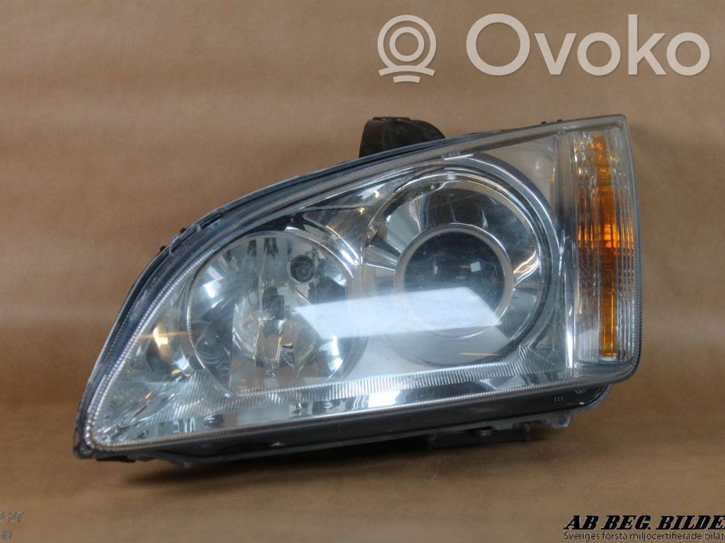 Ford Focus Headlight/headlamp 