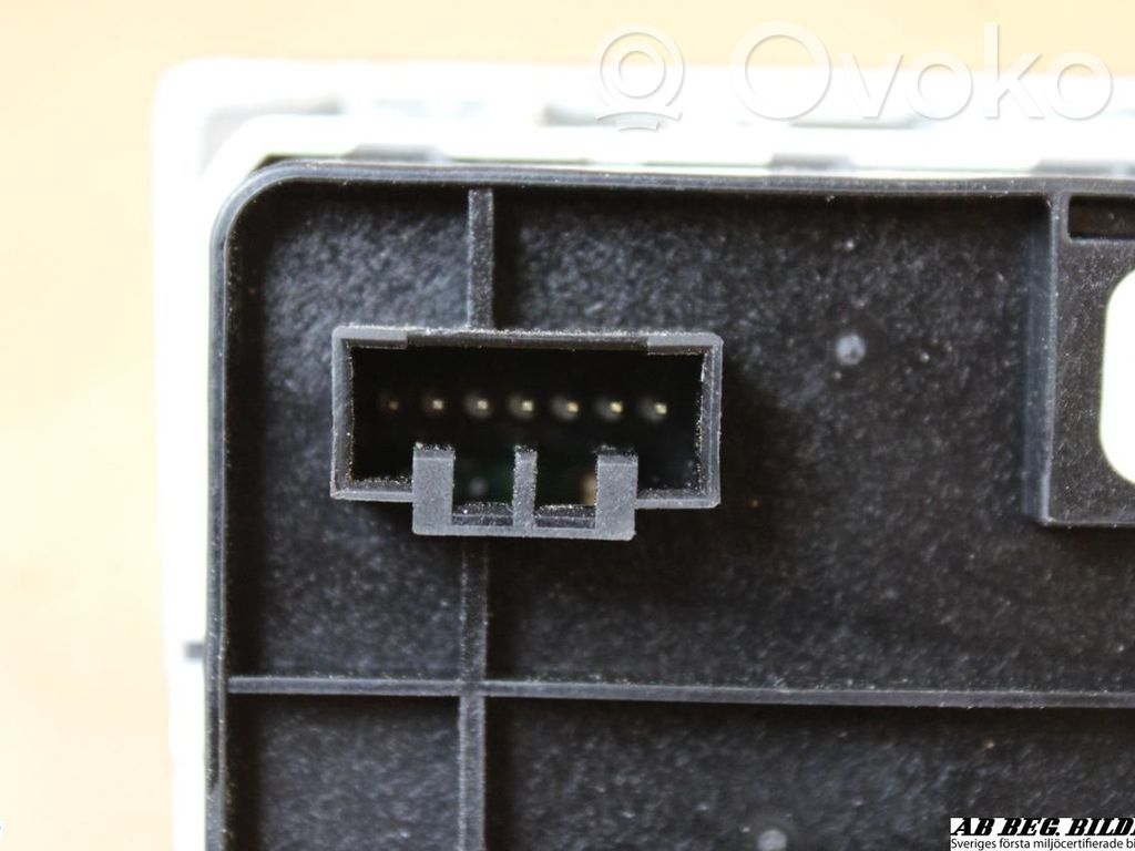 Land Rover Freelander 2 - LR2 Multifunctional control switch/knob 
