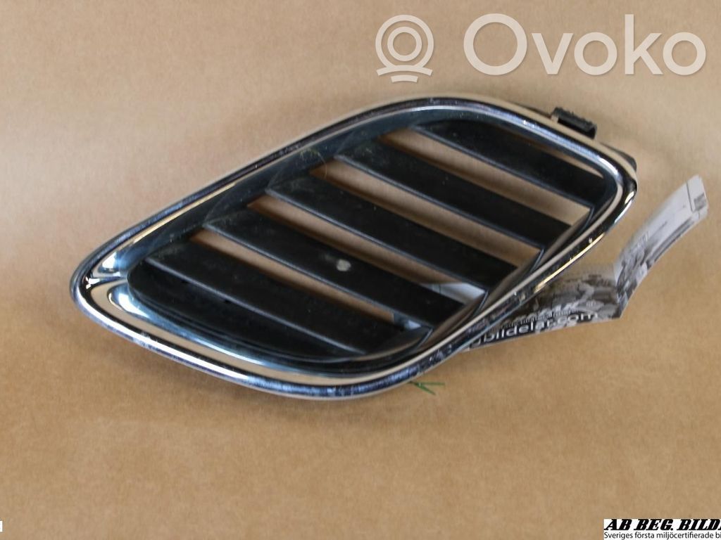Front bumper upper radiator grill   5336177