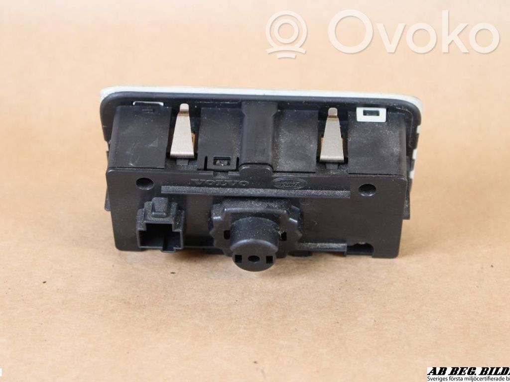 Volvo V70 Light switch 