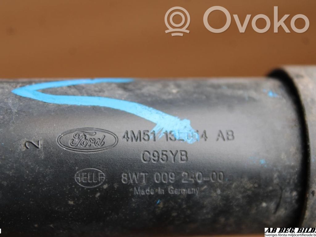 Ford Focus Buse de lave-phares 
