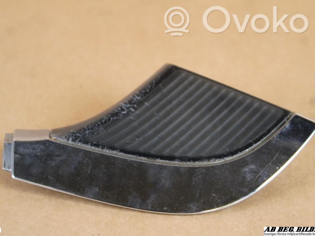 Saab 9-5 Under headlight/headlamp trim 